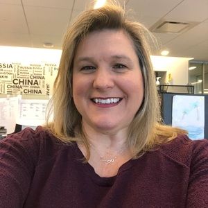 Meet your Posher, Denise